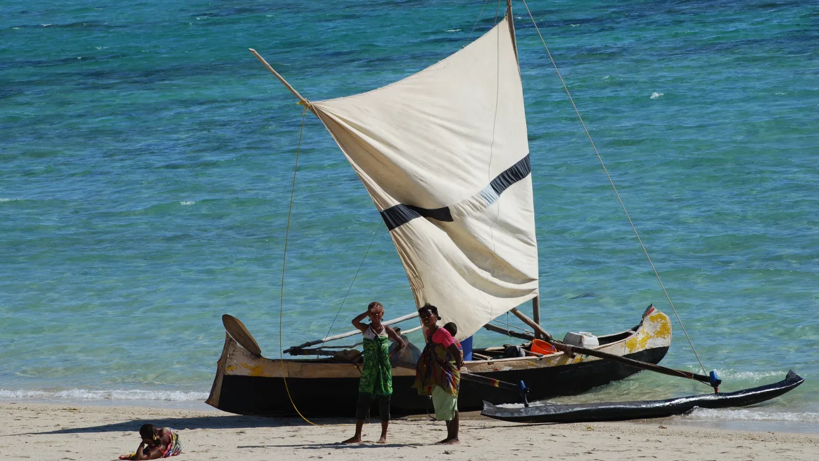 Pirogue de peche tradionnelle à Madagascar